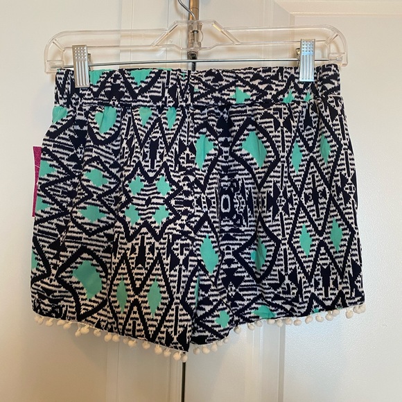 Patterned Shorts - Picture 2 of 2